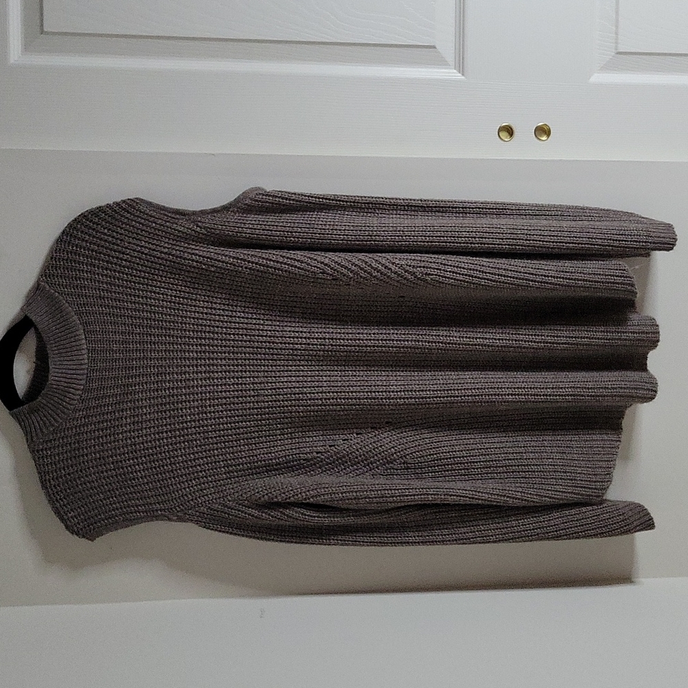 Dressbarn cold shoulder sweater